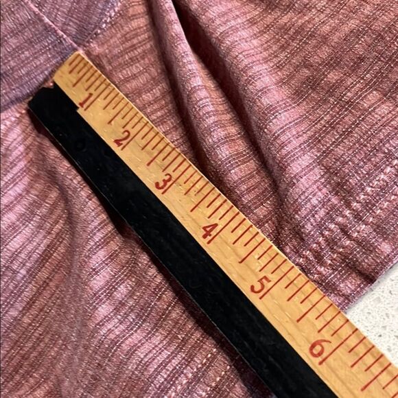 Tommy Bahama Rose Textured Swim Trunks Shorts Men’s Small - Picture 11 of 12